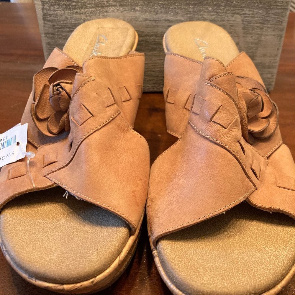 Clarks Leather Floral Slide Sandals  10
